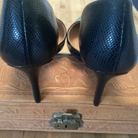 Jessica Simpson Lovvey Black Reptile Embossed D’orsay Pointy Toed 3.5” Heels 7.5 - Picture 4 of 10